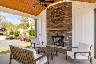148 Cox St in Travelers Rest, SC - Building Photo - Building Photo