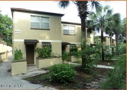 6916 Old Kings Rd S in Jacksonville, FL - Foto de edificio - Building Photo