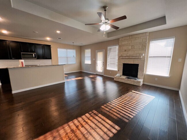 4525 Conrad Ave in Aubrey, TX - Building Photo - Building Photo