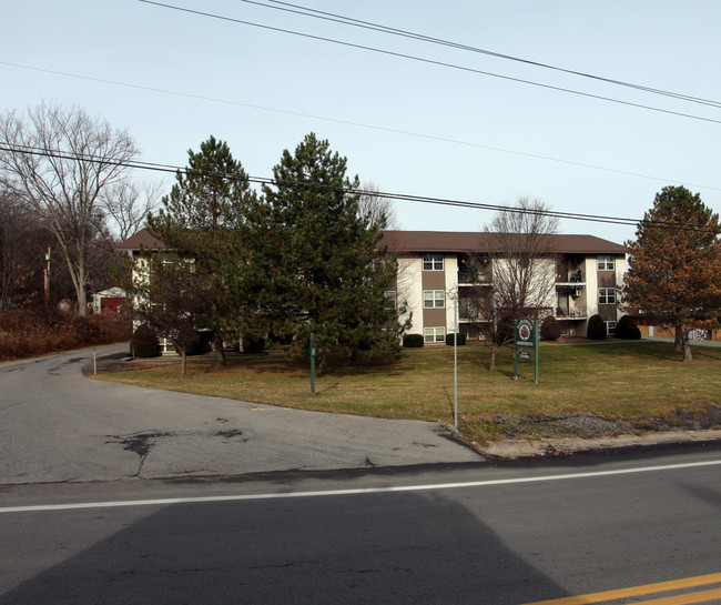 Maplewood Village Apartments in Whitesboro, NY - Building Photo - Building Photo