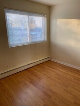 8504 Waukegan Rd in Morton Grove, IL - Building Photo - Building Photo