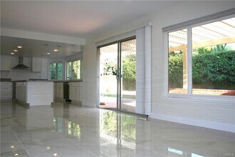 27582 Cenajo in Mission Viejo, CA - Building Photo - Building Photo