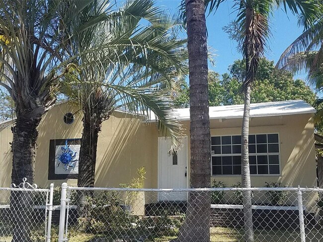 property at 440 NE 1st Ave.