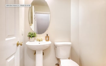 9816 Bon Haven Ln in Owings Mills, MD - Foto de edificio - Building Photo