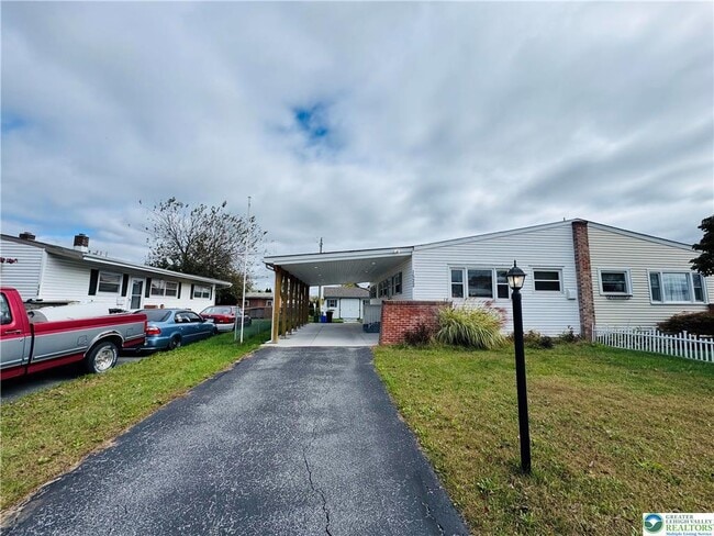 property at 1522 Elayne St