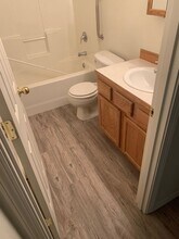 2115 Wilson Ave in Cottage Grove, OR - Building Photo - Building Photo