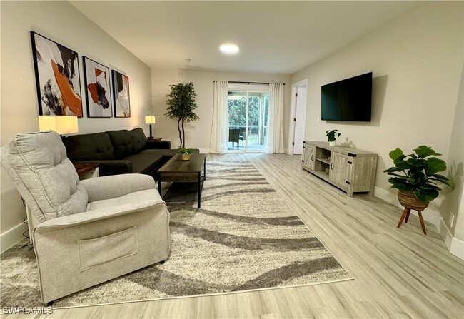7797 Esmeralda Way in Naples, FL - Building Photo - Building Photo