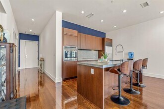2200 Victory Ave in Dallas, TX - Building Photo - Building Photo