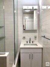 EAST 38 STREET in New York, NY - Foto de edificio - Building Photo