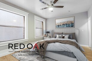 692 Valencia St in Los Angeles, CA - Building Photo