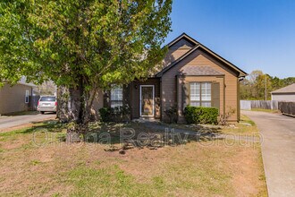 118 Cedar Bend Dr in Helena, AL - Building Photo - Building Photo