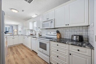 111B S Yaupon Dr, Unit ID1308937P in Surfside Beach, SC - Foto de edificio - Building Photo