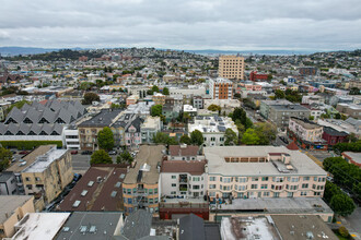 1366 Valencia St in San Francisco, CA - Building Photo - Building Photo