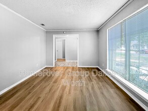 4331 Cinnabar Dr in Dallas, TX - Building Photo - Building Photo