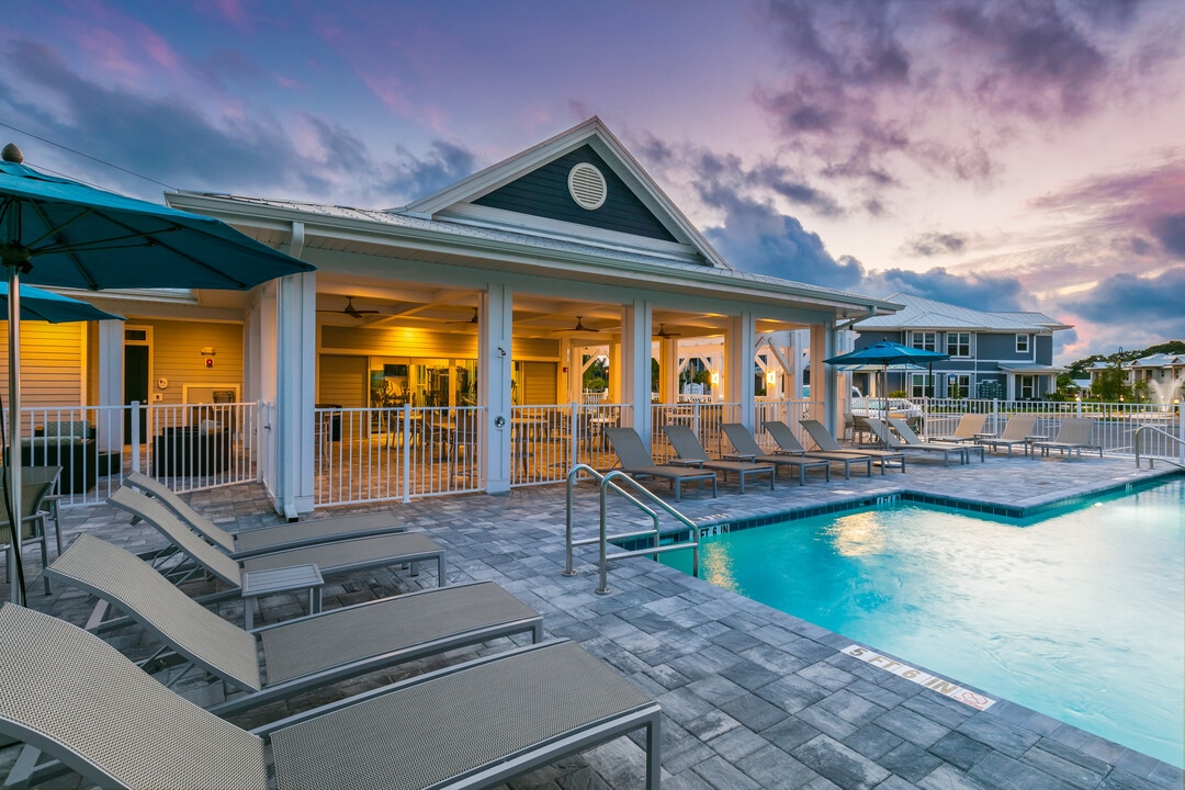 The Bergamot / Apartments on 780 in Sarasota, FL - Foto de edificio
