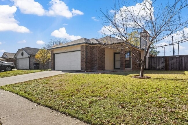 4313 Flamingo Way in Mesquite, TX - Building Photo - Building Photo