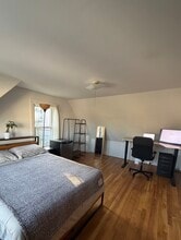 104R Homes Ave in Boston, MA - Foto de edificio - Building Photo