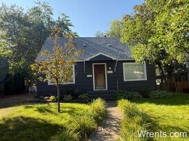 3211 W Wellesley Ave in Spokane, WA - Building Photo