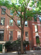 36 W 9th St in New York, NY - Building Photo - Building Photo