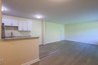 Enclave at Mount Pleasant in Baltimore, MD - Building Photo - Interior Photo