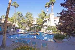 Laguna Palms in Las Vegas, NV - Building Photo