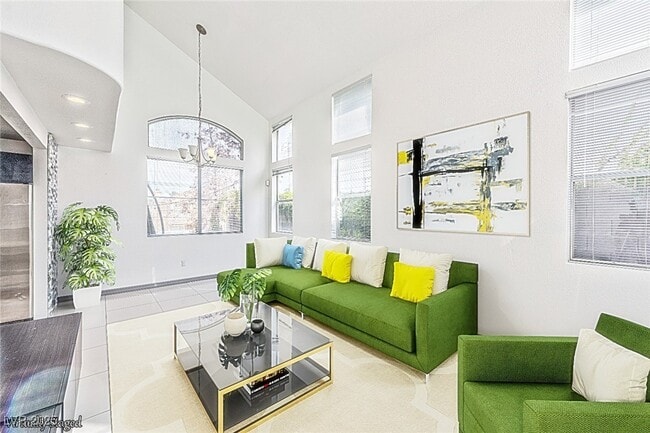property at 1616 Pacific Terrace Dr