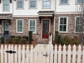 1104 Thomas St in Woodstock, GA - Building Photo - Building Photo