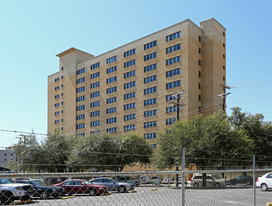 Dickinson Place in Dallas, TX - Foto de edificio - Building Photo