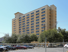 Dickinson Place in Dallas, TX - Building Photo - Building Photo