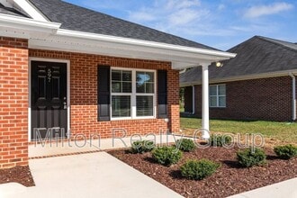 579 Pendergraft Rd in Bunnlevel, NC - Building Photo - Building Photo