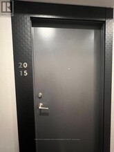 8-2018 Wellesley St W in Toronto, ON - Building Photo - Building Photo
