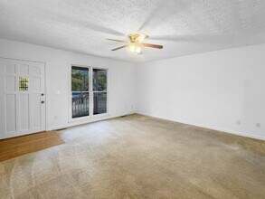 6847 Duncan Rd in Lula, GA - Building Photo - Building Photo