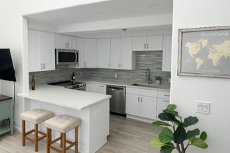 4016 Gresham St in San Diego, CA - Foto de edificio - Building Photo