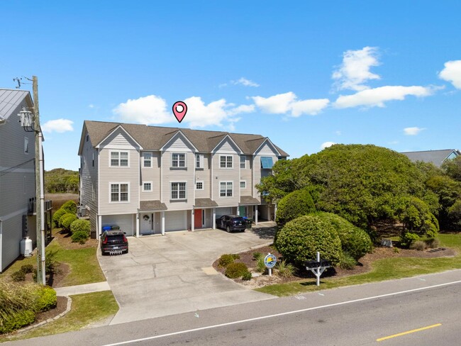 property at 918-517 N New River Dr