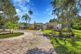 8303 Old Cutler Rd in Coral Gables, FL - Building Photo - Building Photo