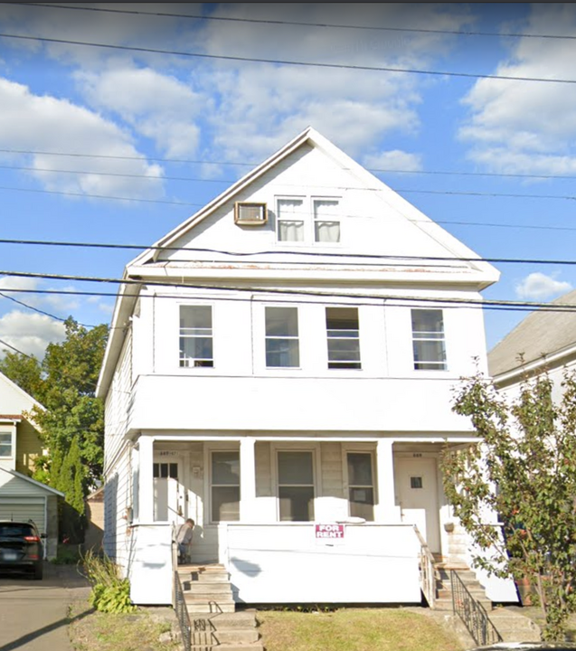 669 Washington Ave, Unit 3 in Albany, NY - Foto de edificio