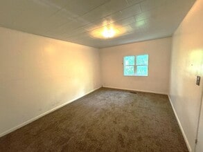 108 E 43rd St in Joplin, MO - Building Photo - Building Photo