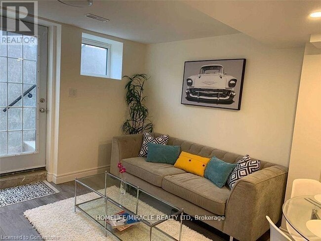 property at 3966 Worthview Pl