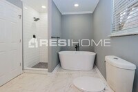 7124 Babbling Brook Dr photo'