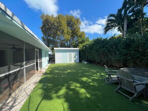 240 2nd Rd in Key Largo, FL - Building Photo - Building Photo
