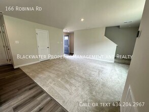 166 Robinia Rd in Lynchburg, VA - Building Photo - Building Photo