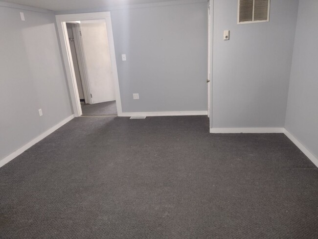 1400 E Hillside Dr in Bloomington, IN - Building Photo - Building Photo