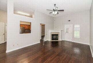 8236 Clubview Dr in Olive Branch, MS - Building Photo - Building Photo