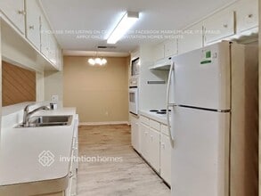 10418 Winding Trail Rd in La Porte, TX - Foto de edificio - Building Photo