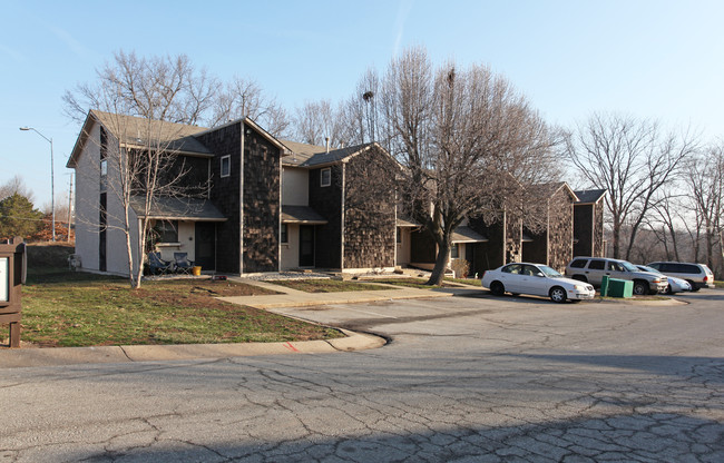 Wornall Estates Apartments