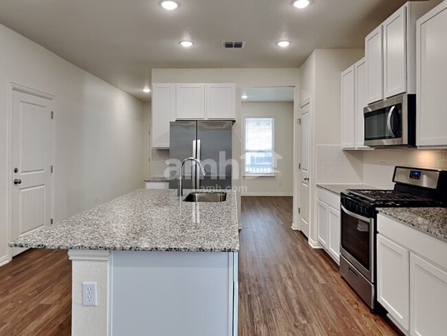 380 Aspen Waters in New Braunfels, TX - Building Photo - Building Photo