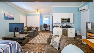 918 S G St in Port Angeles, WA - Building Photo - Building Photo