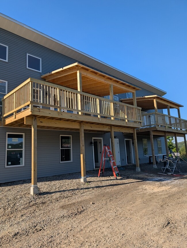 7287 VT-15, Unit 101 in Cambridge, VT - Building Photo - Building Photo