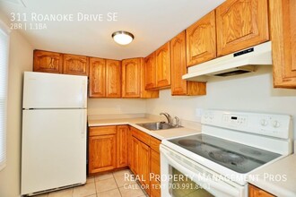 311 Roanoke Dr SE in Leesburg, VA - Building Photo - Building Photo