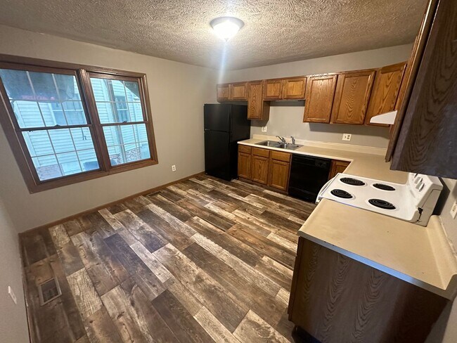 1303 W Taylor St in Bloomington, IL - Building Photo - Building Photo